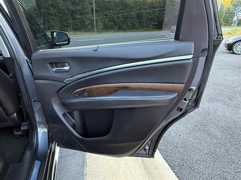Used 2017 Acura MDX SH-AWD image 21