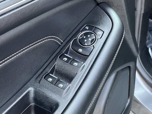 Used 2023 Ford Edge Titanium AWD/4WD image 31