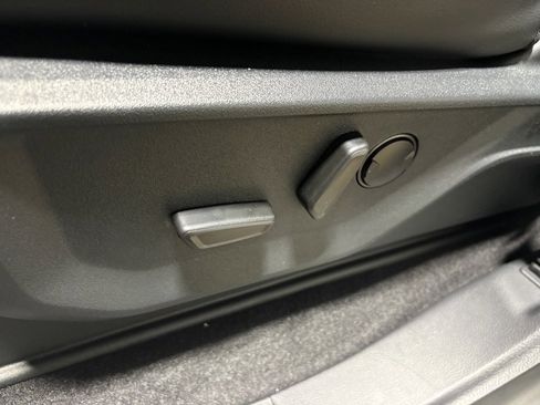 New 2025 Ford F150 Lariat w/ Equipment Group 501A Mid image 24