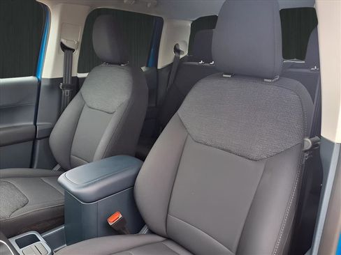 New 2025 Ford Maverick XL image 19