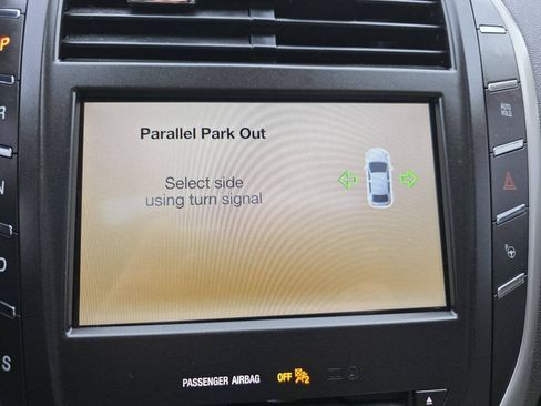 Used 2017 Lincoln MKC Reserve AWD/4WD image 16