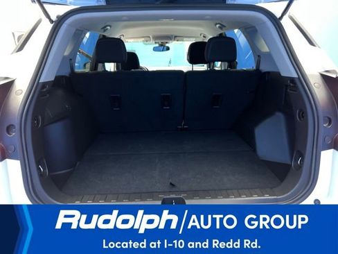 Used 2024 GMC Terrain SLE image 21