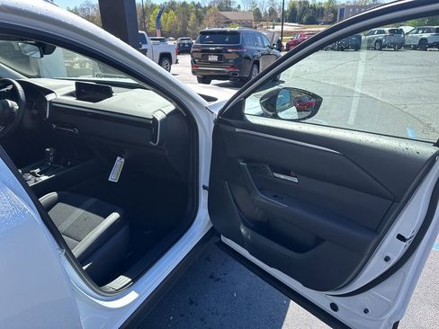 New 2026 MAZDA CX-50 AWD 2.5 S w/ Cargo Package image 9