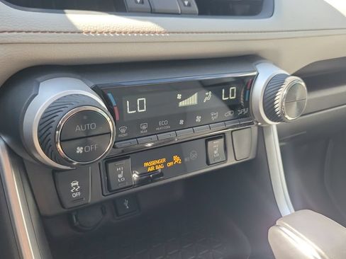 Certified 2020 Toyota RAV4 Limited FWD image 18