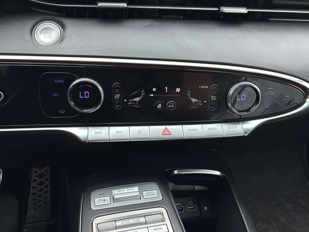 Used 2022 Genesis GV70 3.5T Sport w/ Sport Prestige Package AWD/4WD image 20