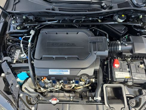 Used 2015 Honda Accord EX-L image 32