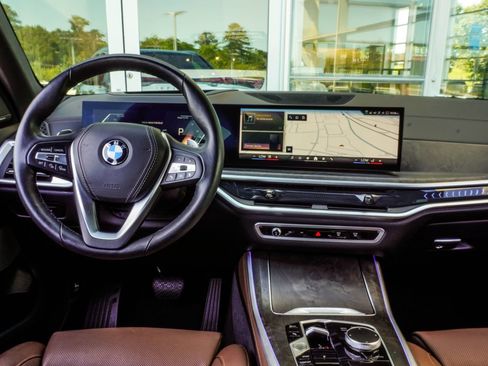 Used 2024 BMW X5 sDrive40i w/ Premium Package RWD image 17