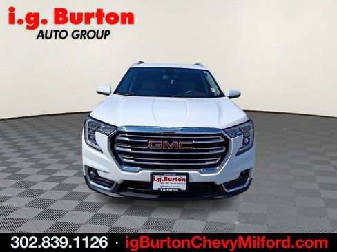 Certified 2023 GMC Terrain SLT FWD image 2