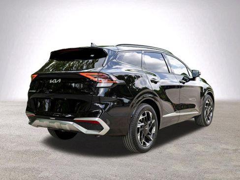 Used 2025 Kia Sportage SX image 9