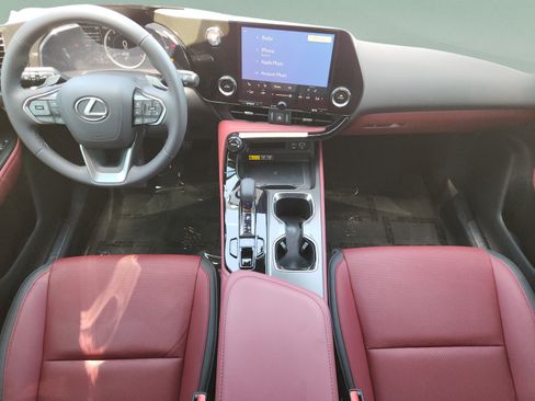 Used 2025 Lexus NX 250 FWD w/ Accessory Package (2T) image 23