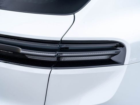 Certified 2025 Porsche Macan 4S Electric image 14