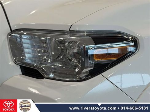 Certified 2023 Toyota Tacoma SR5 image 9