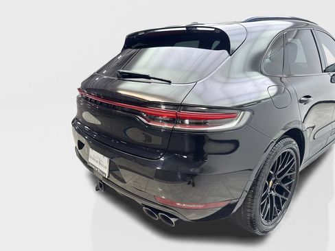 Used 2020 Porsche Macan Turbo AWD/4WD image 18