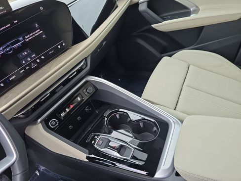 New 2025 Audi Q5 Premium Plus image 25