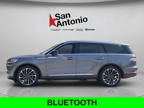 Used 2023 Lincoln Aviator Reserve w/ Equipment Group 201A RWD image 4