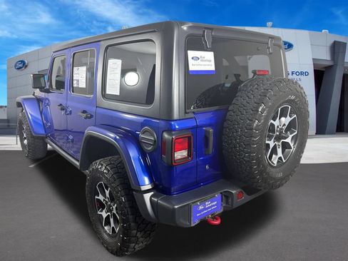 Used 2019 Jeep Wrangler Unlimited Rubicon w/ Cold Weather Group AWD/4WD image 3