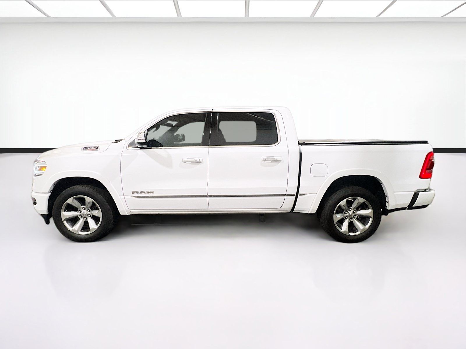 Used 2021 RAM 1500 Limited AWD/4WD image 23