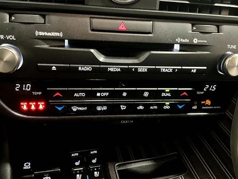 Used 2020 Lexus RX 350 AWD w/ Luxury Package image 15