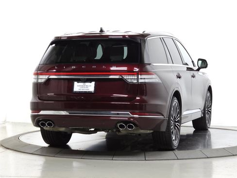 Used 2021 Lincoln Aviator Black Label AWD/4WD image 12