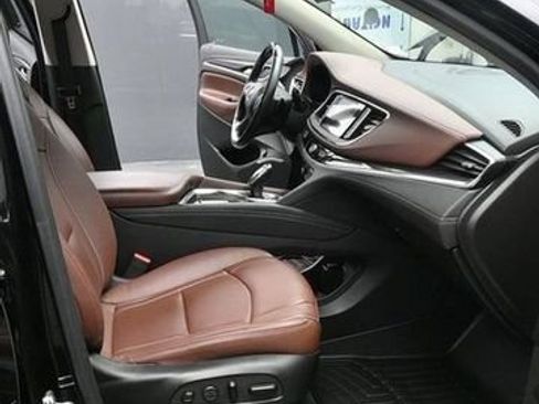 Used 2021 Buick Enclave Avenir w/ Avenir Technology Package AWD/4WD image 10