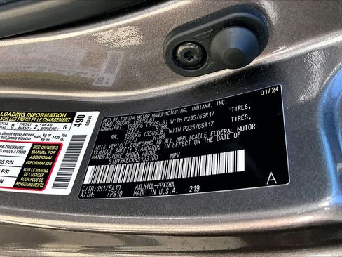 Used 2024 Toyota Sienna XLE FWD image 35