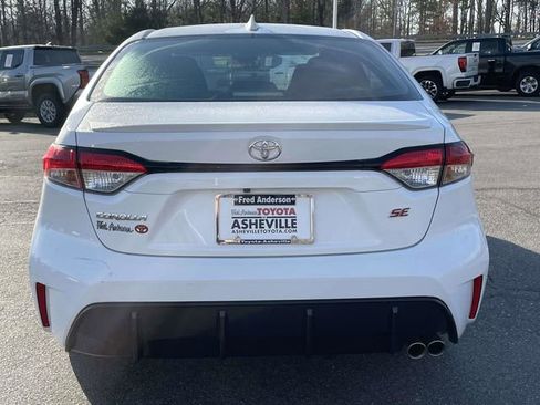Used 2023 Toyota Corolla SE image 4