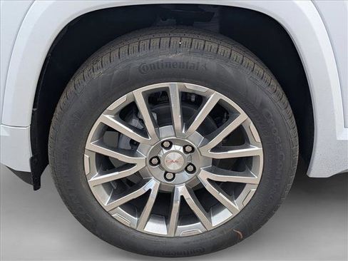 New 2026 GMC Terrain Denali image 9