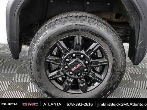Used 2024 GMC Sierra 2500 AT4 w/ Technology Package AWD/4WD image 31