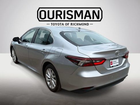 Used 2023 Toyota Camry LE FWD image 5