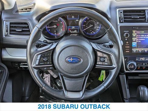 Used 2018 Subaru Outback 2.5i Premium image 15