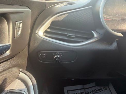 Used 2024 Chevrolet Malibu LT FWD image 27