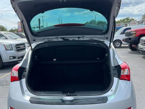 Used 2016 Hyundai Elantra GT w/ Option Group 03 FWD image 19