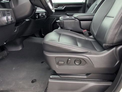 Used 2024 GMC Sierra 1500 SLT RWD image 11