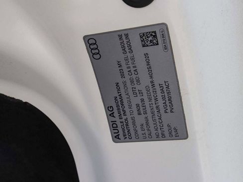 Used 2023 Audi Q3 2.0T Premium w/ Convenience Package AWD/4WD image 28