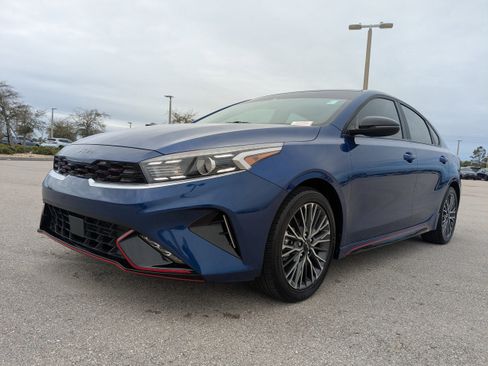 Used 2024 Kia Forte GT-Line w/ GT-Line Premium Package image 9