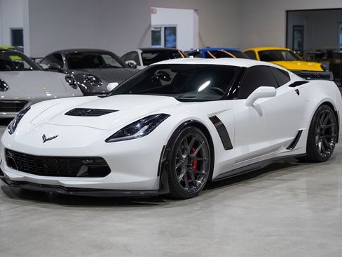 Used 2016 Chevrolet Corvette Z06 w/ 3LZ Preferred Equipment Group image 10