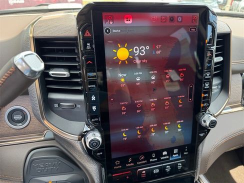 New 2025 RAM 2500 Limited image 25