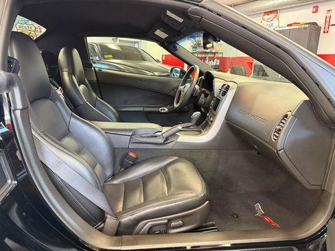 Used 2007 Chevrolet Corvette Convertible w/ Preferred Equipment Group image 38