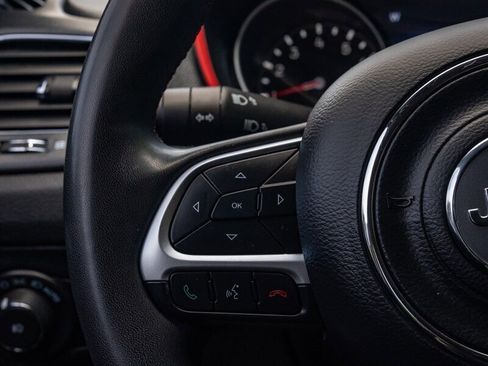 Used 2021 Jeep Compass Trailhawk image 30