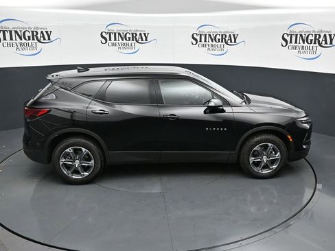 Used 2025 Chevrolet Blazer LT FWD image 25