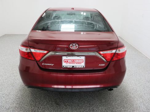 Used 2016 Toyota Camry XSE w/ Moonroof Package FWD image 8