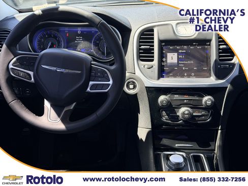 Used 2023 Chrysler 300 Touring w/ Sport Appearance Package RWD image 14
