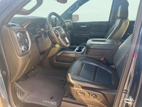 Used 2020 GMC Sierra 1500 Denali w/ Denali Premium Package image 9