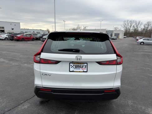 Used 2023 Honda CR-V LX image 5