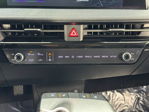 Used 2022 Kia EV6 Wind image 28