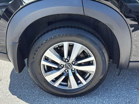 Used 2023 Nissan Pathfinder SL image 11