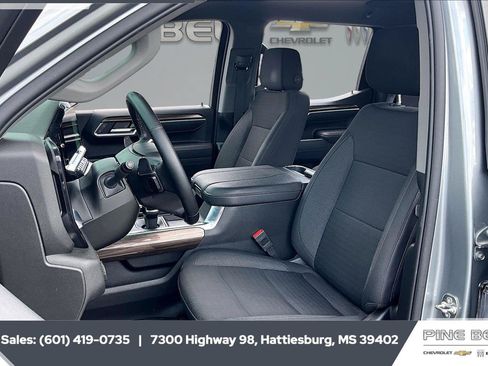 Used 2025 Chevrolet Silverado 1500 RST w/ Z71 Off-Road Package AWD/4WD image 19