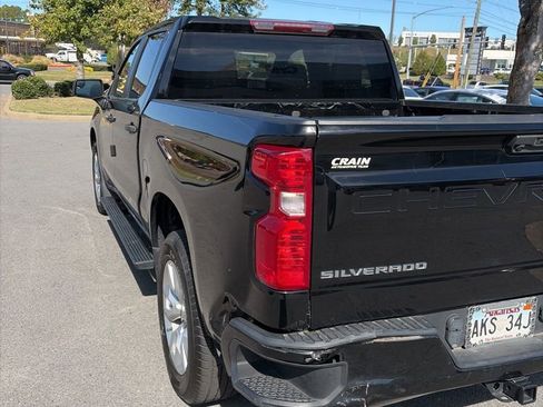 Used 2022 Chevrolet Silverado 1500 Custom image 5