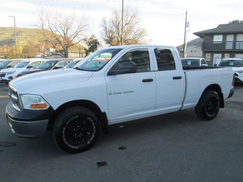 Used 2011 RAM 1500 ST w/ ST Popular Equipment Group AWD/4WD image 3