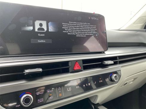 New 2025 Kia Sorento EX w/ Panoramic Sunroof Package image 13